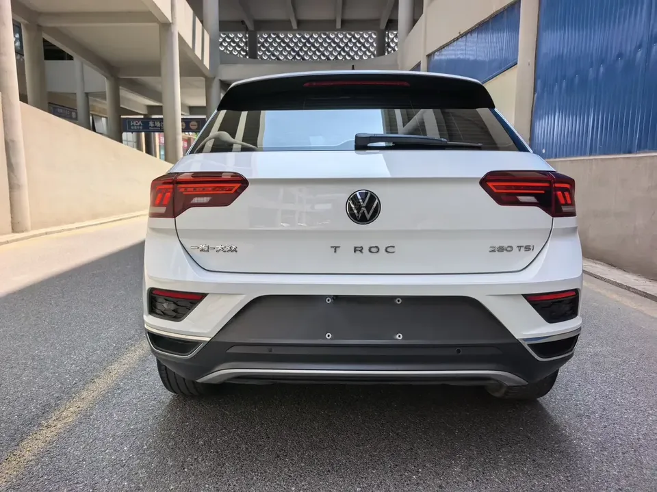 Volkswagen T-Roc TANG 2022 280TSI DSG 2WD Comfort PLUS 2022 — thumbnail 2