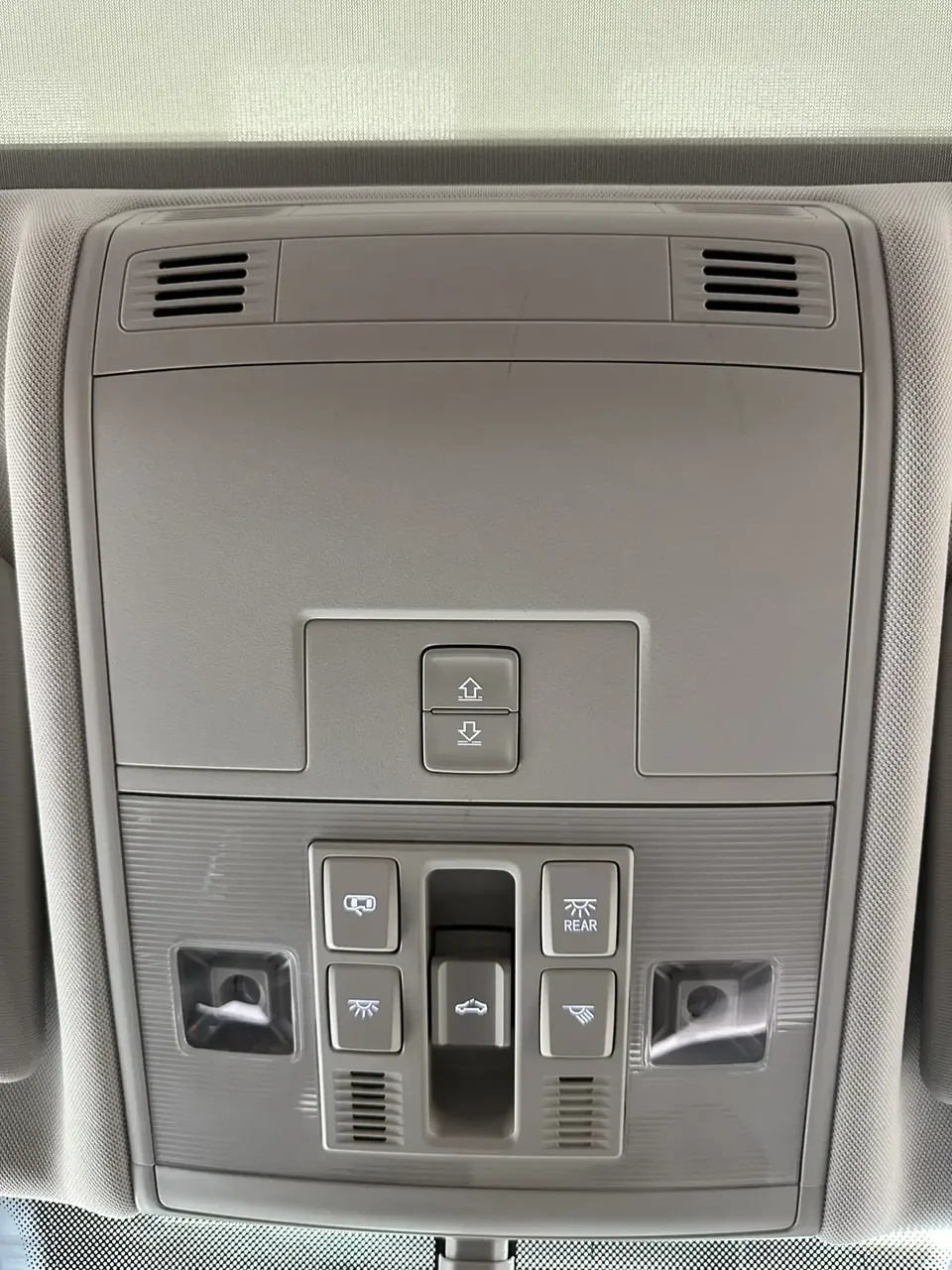 Volkswagen Tayron Tanyue 2022 280TSI 2WD Luxury Smart Edition 2022 — thumbnail 3