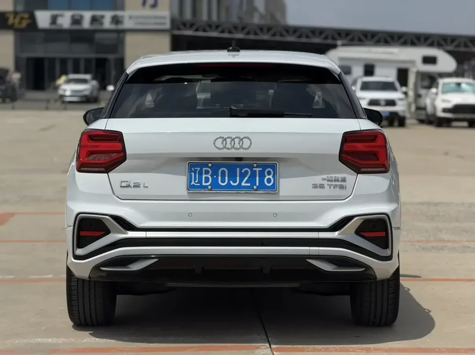 Audi Q2L Audi Q2L 2022 35 TFSI Luxury Dynamic 2022 — миниатюра 2