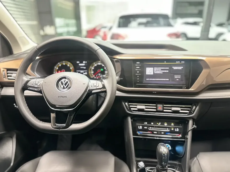 Volkswagen Tharu tuyue 2021 280TSI 2WD Comfort Edition 2022 — миниатюра 5