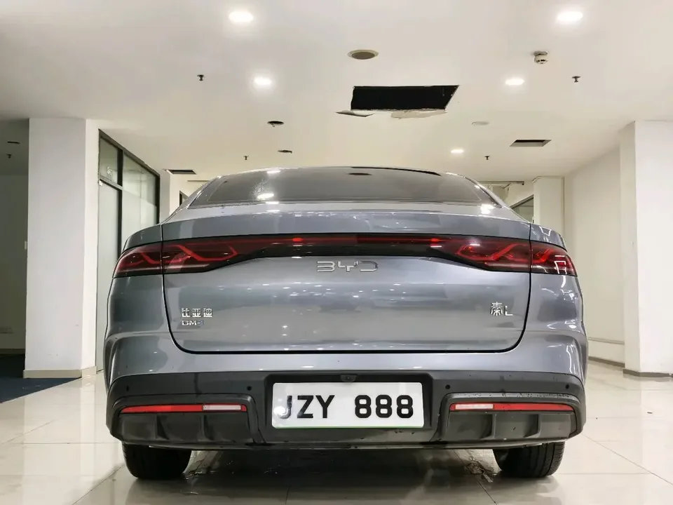 BYD Qin L DM Qin L DM 2024 DM-i 80KM Leading Type 2025 — миниатюра 2