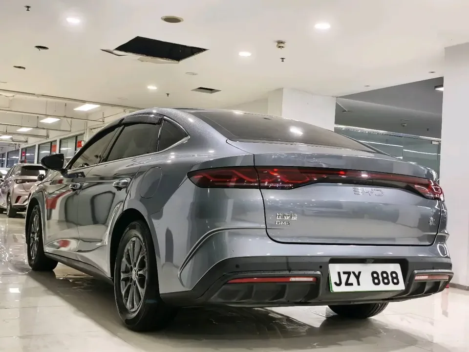 BYD Qin L DM Qin L DM 2024 DM-i 80KM Leading Type 2025 — миниатюра 4