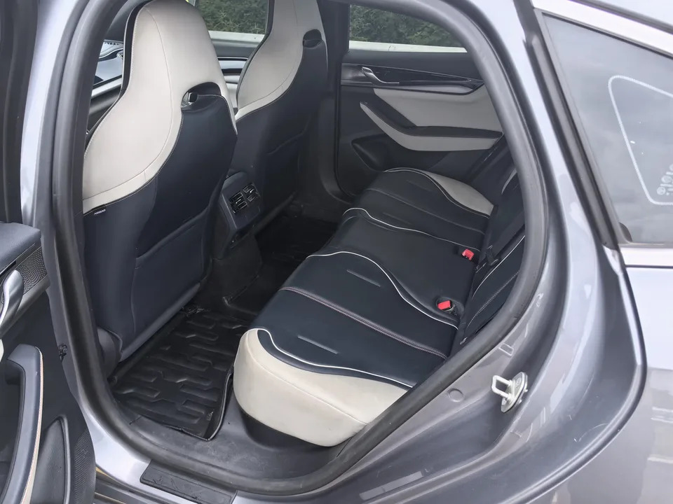 BYD Qin PLUS EV Qin PLUS EV 2021 400KM Luxury 2022 — thumbnail 5