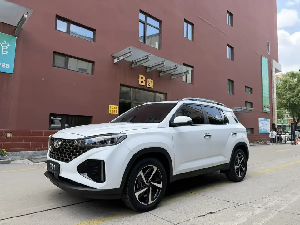 Hyundai ix35 Hyundai ix35 2021 240T GDi DCT 2WD Leading Edition GLS 2023 — photo 1, buy with delivery to Moscow