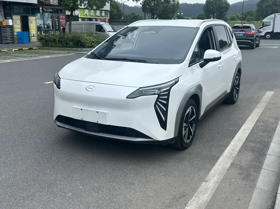 AION Y AION Y 2025 Plus 510 Smart Edition 2025 — photo 1, buy with delivery to Moscow