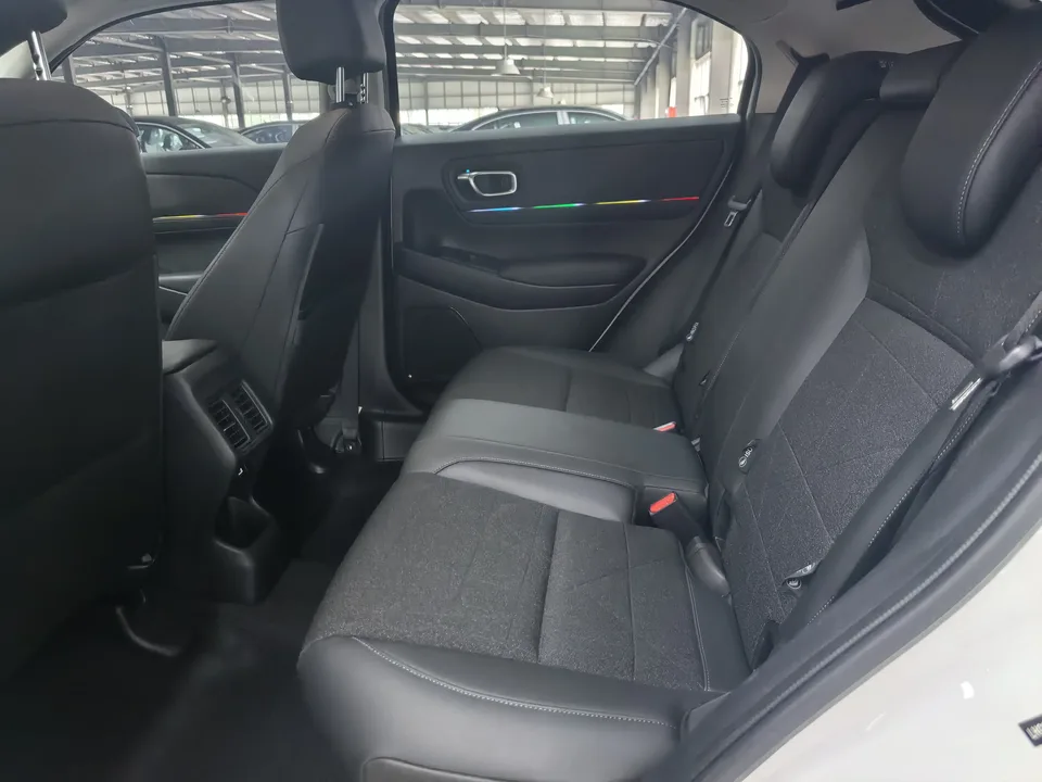 Honda VEZEL Binzhi 2023 1.5L CVT Elite Edition 2023 — thumbnail 5