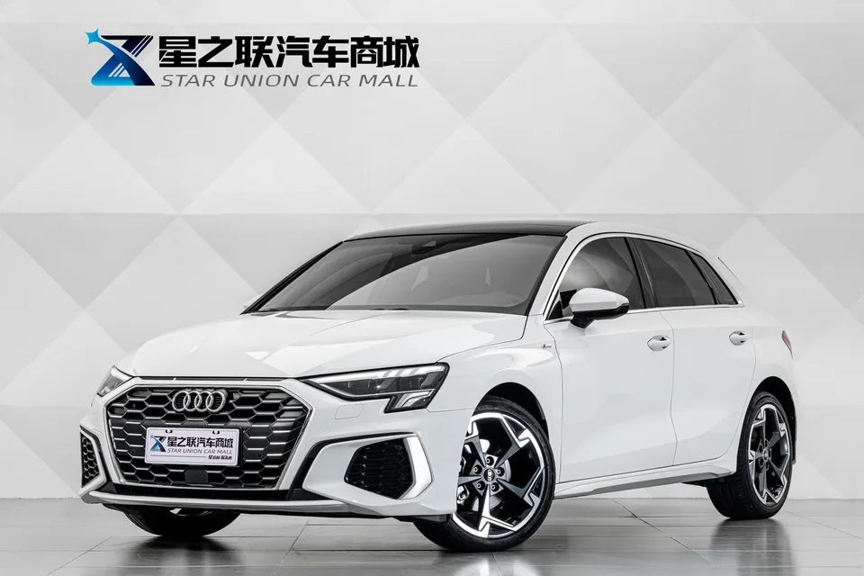 Audi A3 Audi A3 2024 Sportback 35 TFSI Luxury Sports 2023 — photo 1, buy with delivery to Moscow