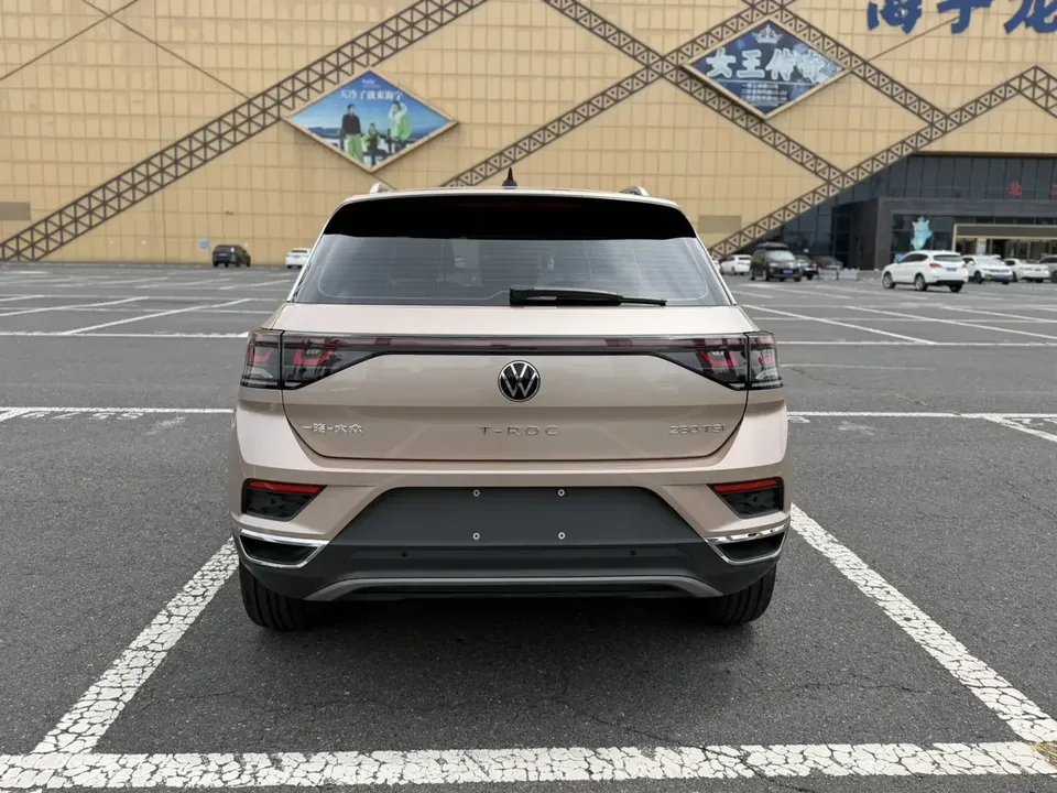 Volkswagen T-Roc TANG 2023 280TSI DSG Time Edition 2023 — thumbnail 2