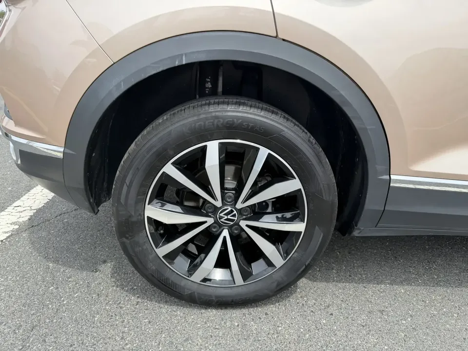 Volkswagen T-Roc TANG 2023 280TSI DSG Time Edition 2023 — thumbnail 4