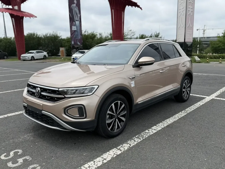 Volkswagen T-Roc TANG 2023 280TSI DSG Time Edition 2023 — photo 1, buy with delivery to Moscow