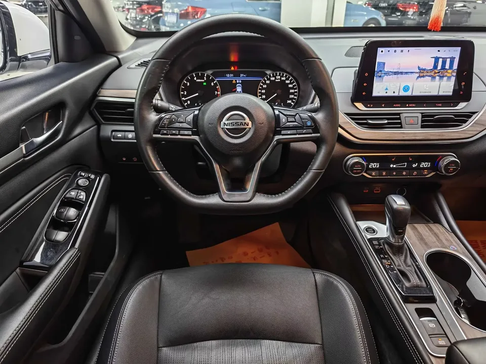 Nissan Altima Sound of nature 2021 2.0L XL Upper AD1 Smart Driving Edition 2022 — thumbnail 4
