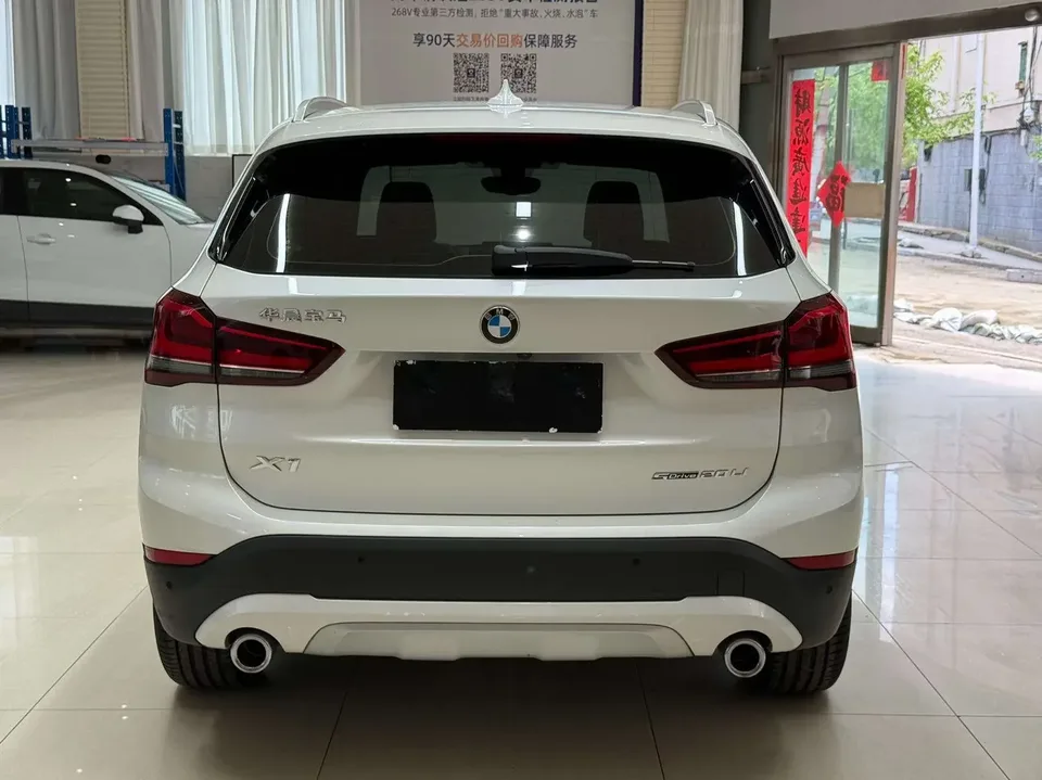 BMW X1 BMW X1 2022 sDrive20Li Fashion 2022 — thumbnail 2