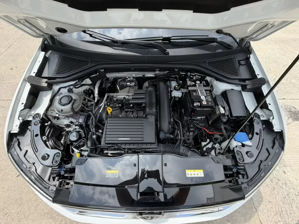 Volkswagen T-Roc TANG 2022 280TSI DSG 2WD Comfort PLUS 2022 — thumbnail 3