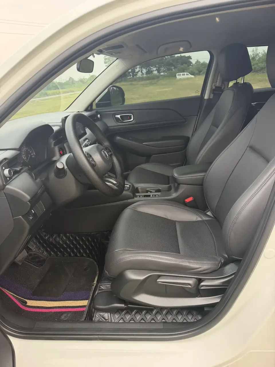 Honda WR-V HondaXR-V 2023 1.5L CVT Hot Edition 2023 — thumbnail 3
