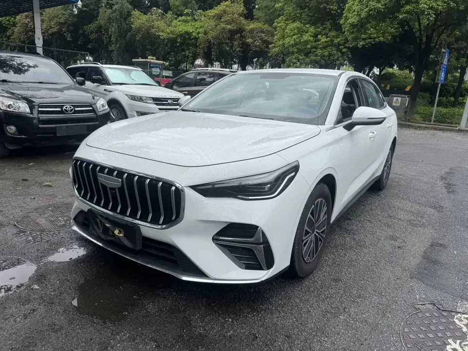 Geely Emgrand emgrand 2026 5th Generation 1.5L CVT Premium 2025 — photo 1, buy with delivery to Moscow