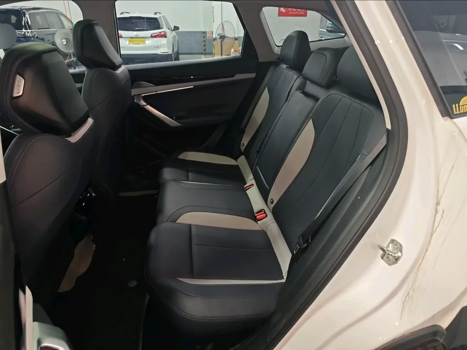 Geely Atlas L Boyue L 2024 1.5TD DCT Ultimate Edition 2024 — thumbnail 3
