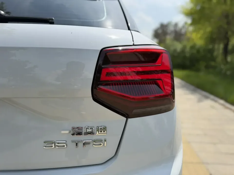 Audi Q2L Audi Q2L 2022 35 TFSI Stylish Dynamic 2022 — thumbnail 3