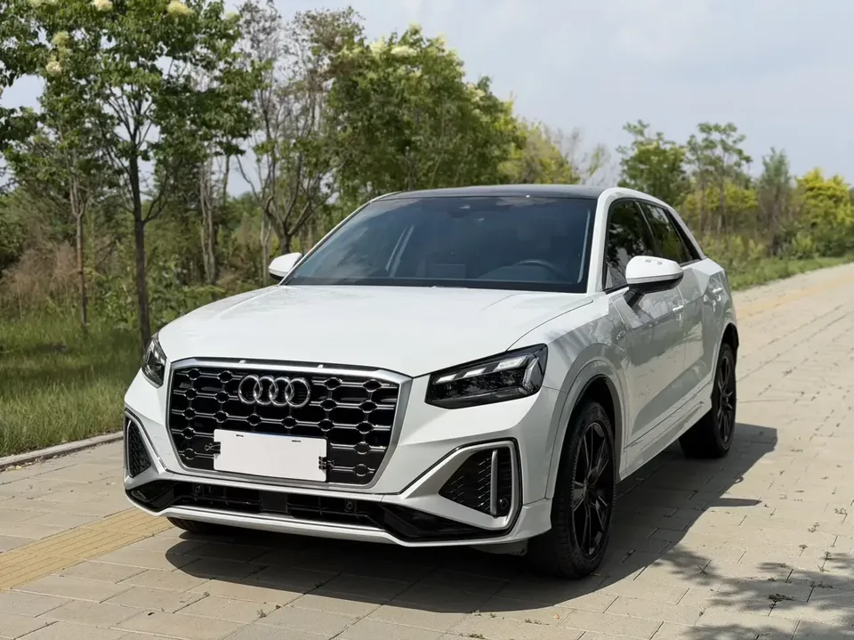 Audi Q2L Audi Q2L 2022 35 TFSI Stylish Dynamic 2022 — photo 1, buy with delivery to Moscow