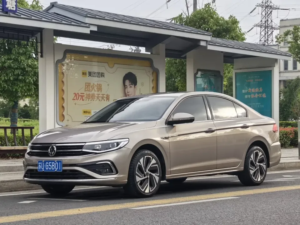 Volkswagen Bora Bora 2023 280TSI DSG Premium Edition 2023 — фото 1, купить с доставкой в Москву