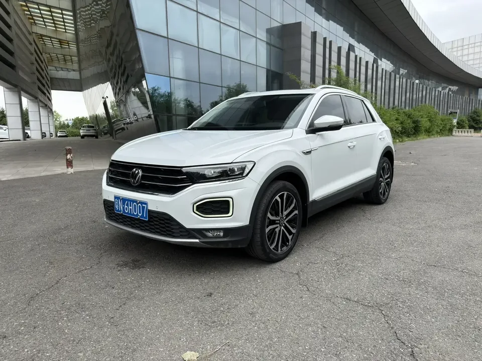Volkswagen T-Roc TANG 2022 280TSI DSG 2WD Comfort PLUS 2023 — photo 1, buy with delivery to Moscow