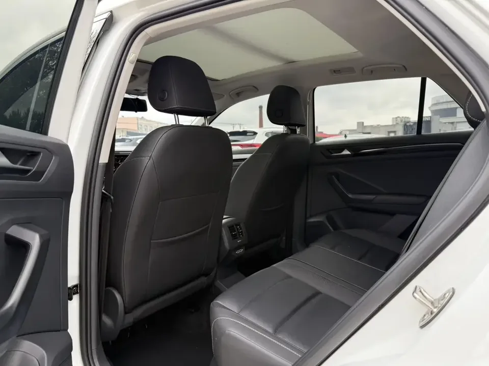 Volkswagen T-Roc TANG 2022 280TSI DSG 2WD Comfort PLUS 2022 — thumbnail 5