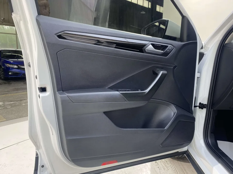Volkswagen T-Roc TANG 2022 280TSI DSG 2WD Comfort PLUS 2023 — thumbnail 3