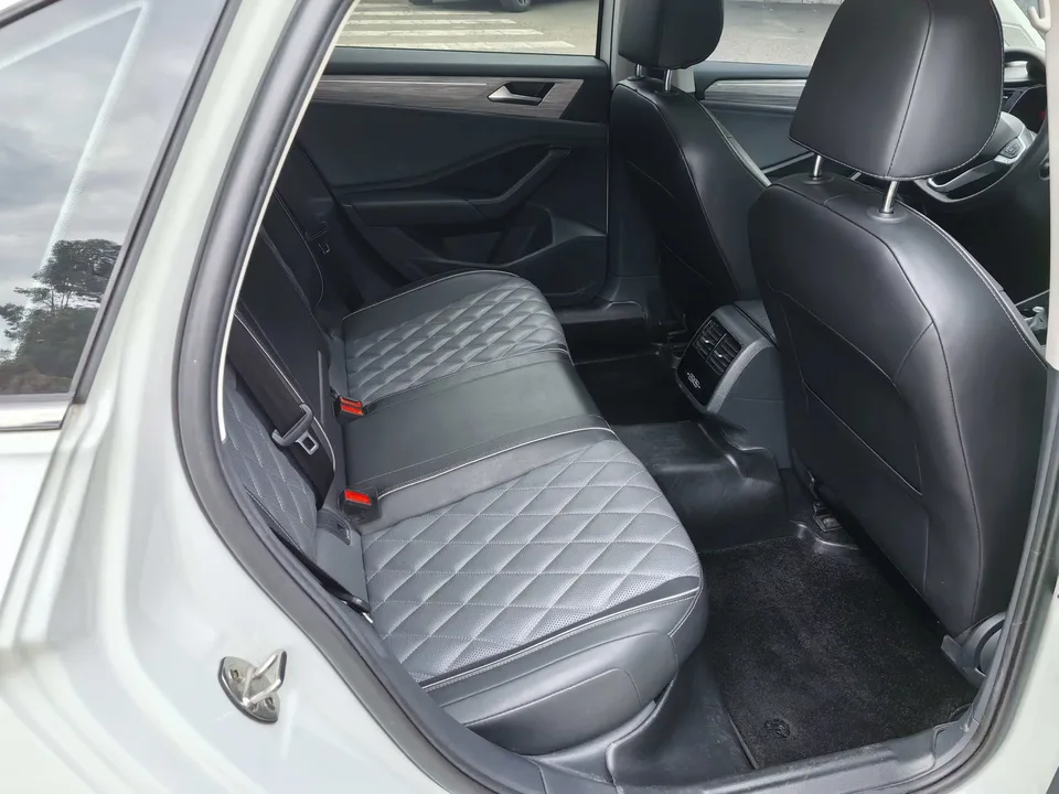 Volkswagen Sagitar Sagitar 2024 300TSI DSG Beyond Edition 2024 — thumbnail 3