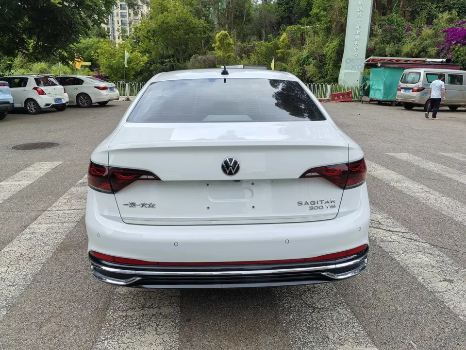 Volkswagen Sagitar Sagitar 2024 300TSI DSG Beyond Edition 2024 — thumbnail 4