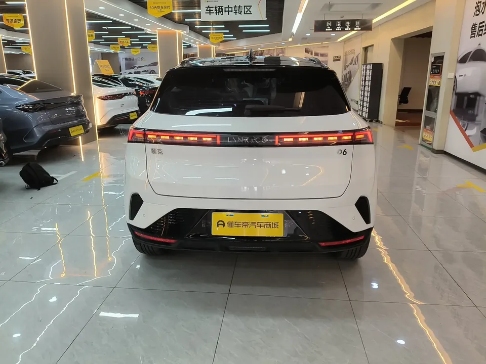 Lynk & Co 06 Lynk & Co 06 2025 Renew 1.5T Halo 2025 — миниатюра 2