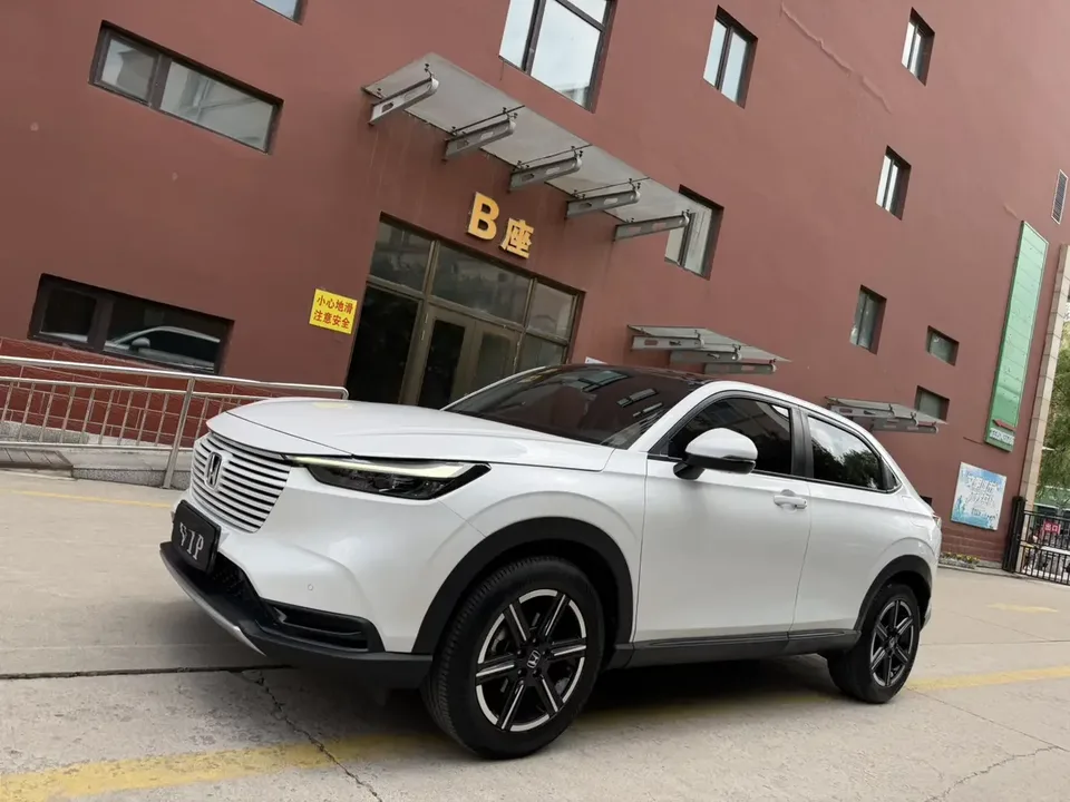 Honda VEZEL Binzhi 2023 1.5L CVT Pioneer Edition 2023 — photo 1, buy with delivery to Moscow