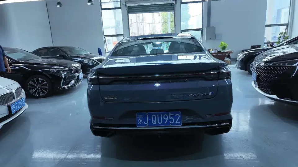 Geely Preface Xing Rui 2024 Hybrid 1.5TD Nebula Edition 2024 — thumbnail 2