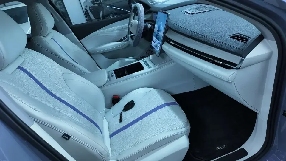 Geely Preface Xing Rui 2024 Hybrid 1.5TD Nebula Edition 2024 — thumbnail 3