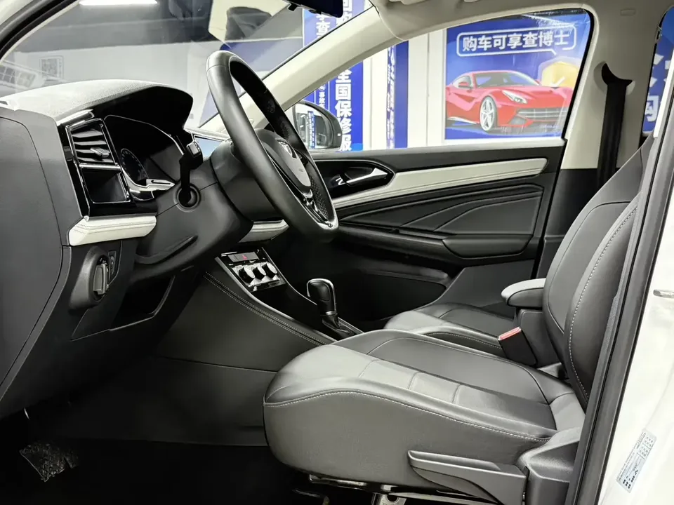 Jetta VS5 Jetta VS5 2022 280TSI Automatic High Gloss Enjoyment Edition 2022 — thumbnail 5