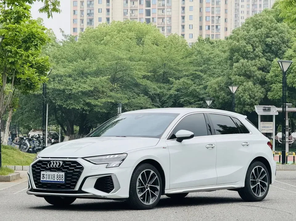 Audi A3 Audi A3 2024 Sportback 35 TFSI Progressive Elegance 2024 — photo 1, buy with delivery to Moscow