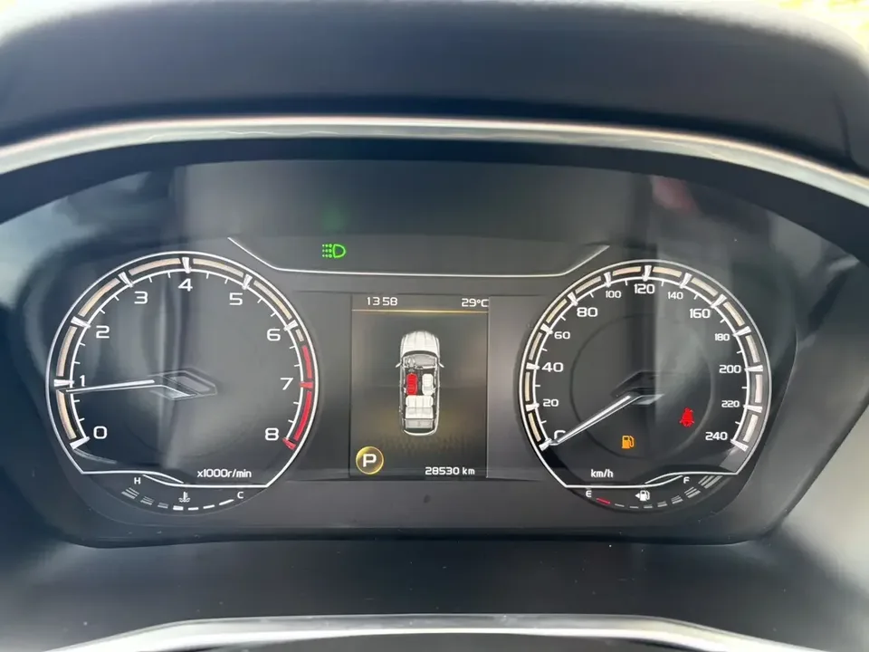 Geely Coolray SX11 Binyue 2021 240T DCT Diamond Edition 2022 — thumbnail 4