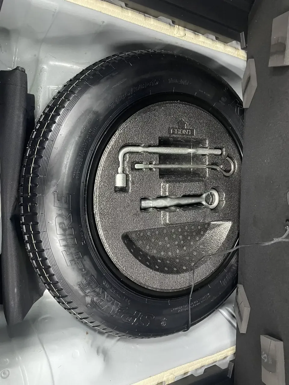 Honda VEZEL Binzhi 2023 1.5L CVT Technology Edition 2023 — thumbnail 4