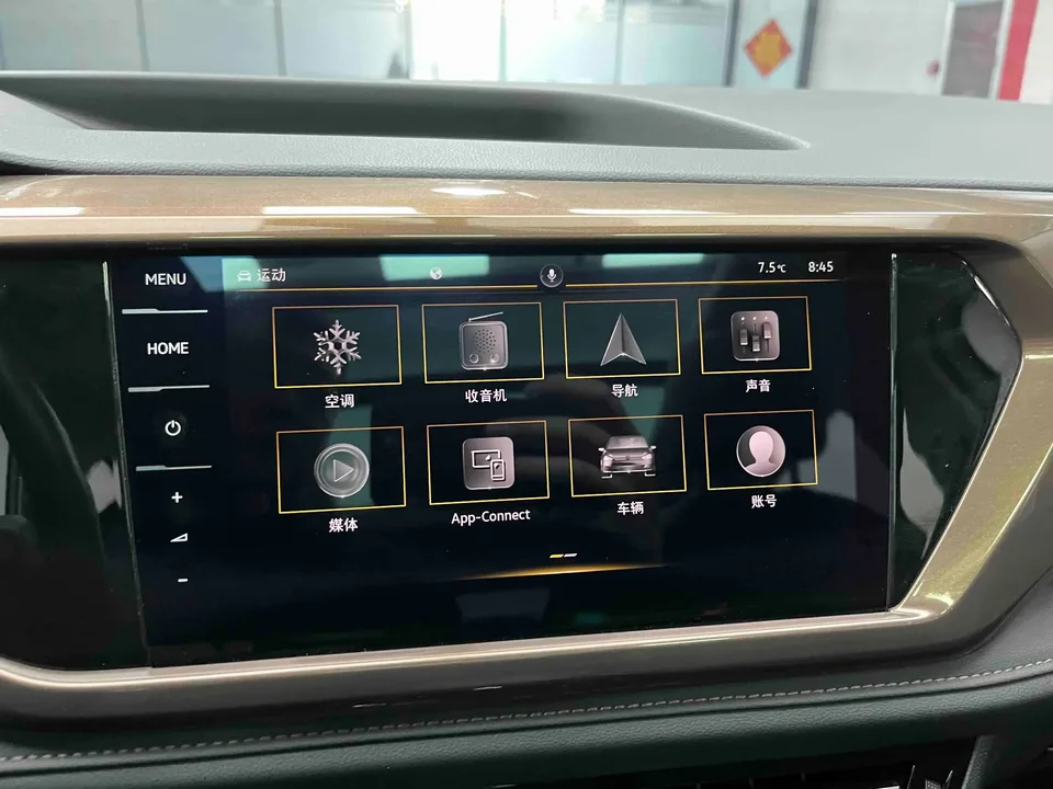 Volkswagen Tharu tuyue 2022 280TSI 2WD Deluxe Edition 2022 — thumbnail 3