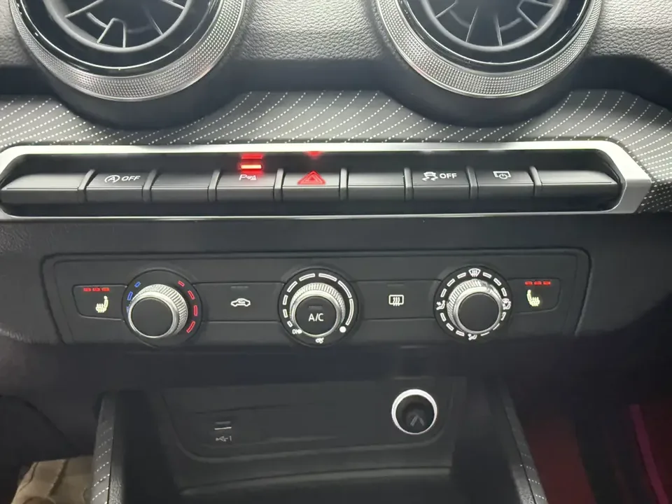 Audi Q2L Audi Q2L 2022 35 TFSI Progressive Dynamic 2023 — thumbnail 3
