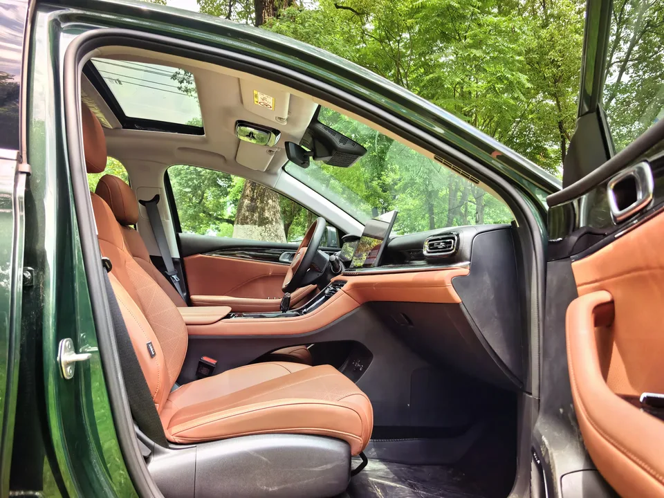 Geely Emgrand emgrand 2026 5th Generation 1.5T DCT Flagship Model 2025 — thumbnail 5