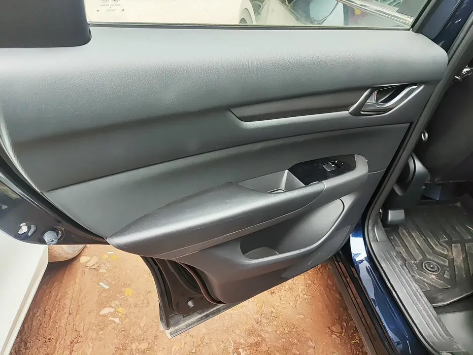 Mazda CX-5 Mazda CX-5 2024 2.0L Automatic 2WD Comfort 2025 — thumbnail 5
