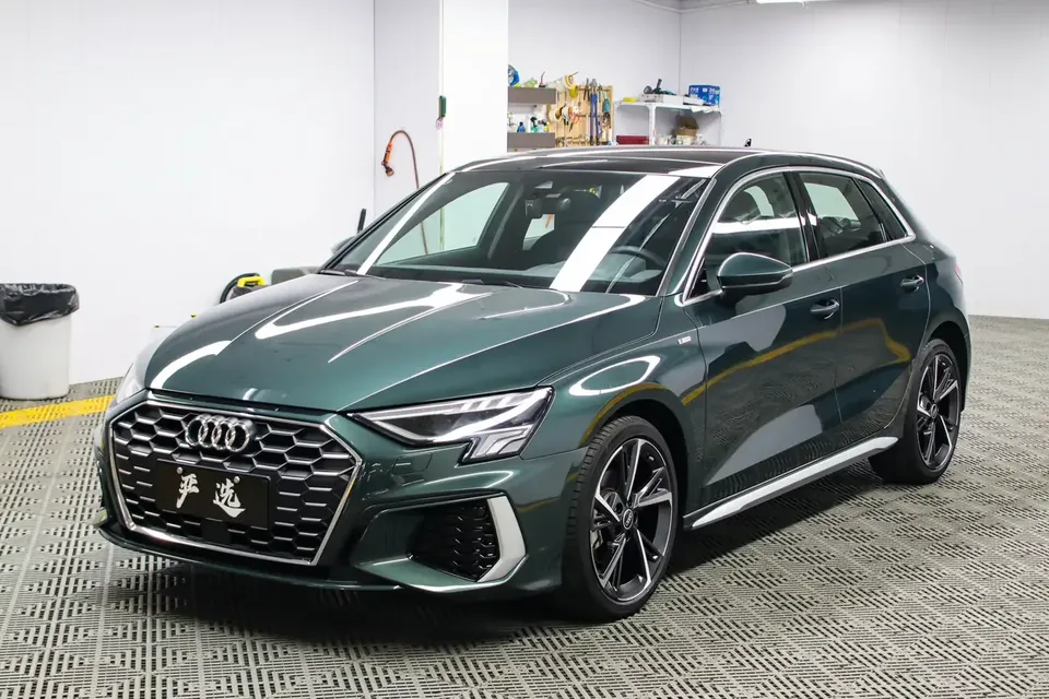 Audi A3 Audi A3 2022 Sportback 35 TFSI Stylish and sporty 2022 — photo 1, buy with delivery to Moscow