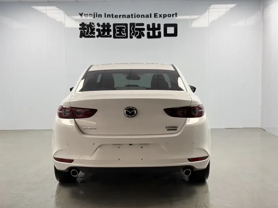 Mazda Axela Mazda3 Angkesela 2022 2.0L Automatic Quality Edition 2022 — thumbnail 2