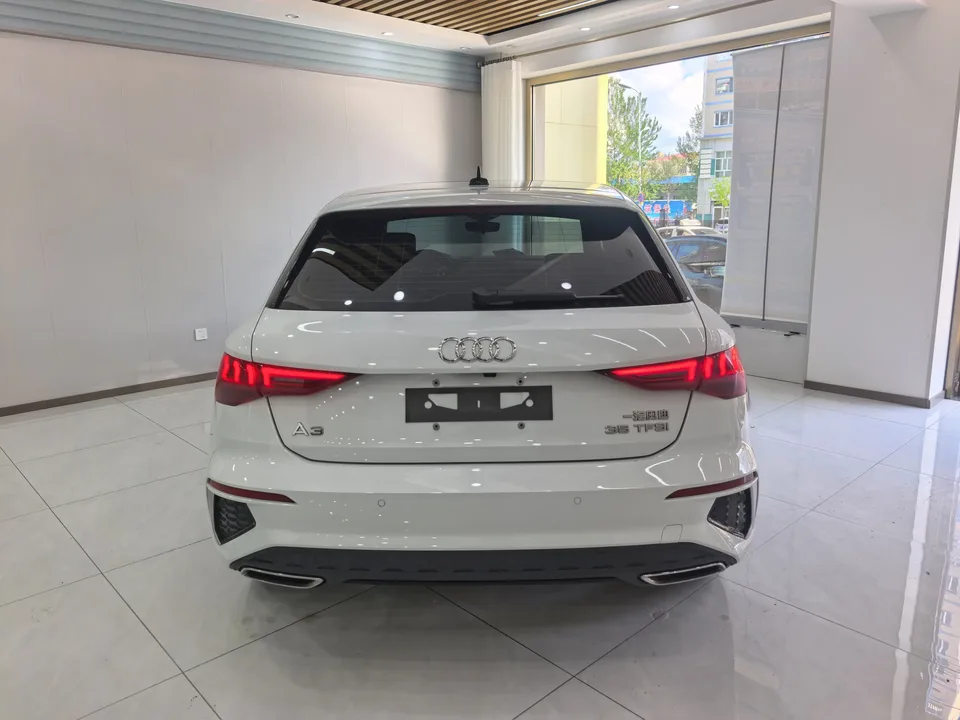 Audi A3 Audi A3 2022 Sportback 35 TFSI Luxury Sports 2022 — thumbnail 2