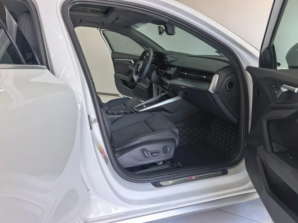Audi A3 Audi A3 2022 Sportback 35 TFSI Luxury Sports 2022 — thumbnail 5