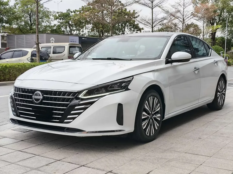 Nissan Altima Sound of nature 2022 2.0L XL-TLS Enjoy Edition 2023 — photo 1, buy with delivery to Moscow