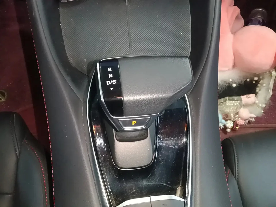 MG 5 MG5 2025 300TGI Global Flagship Edition 2025 — thumbnail 4