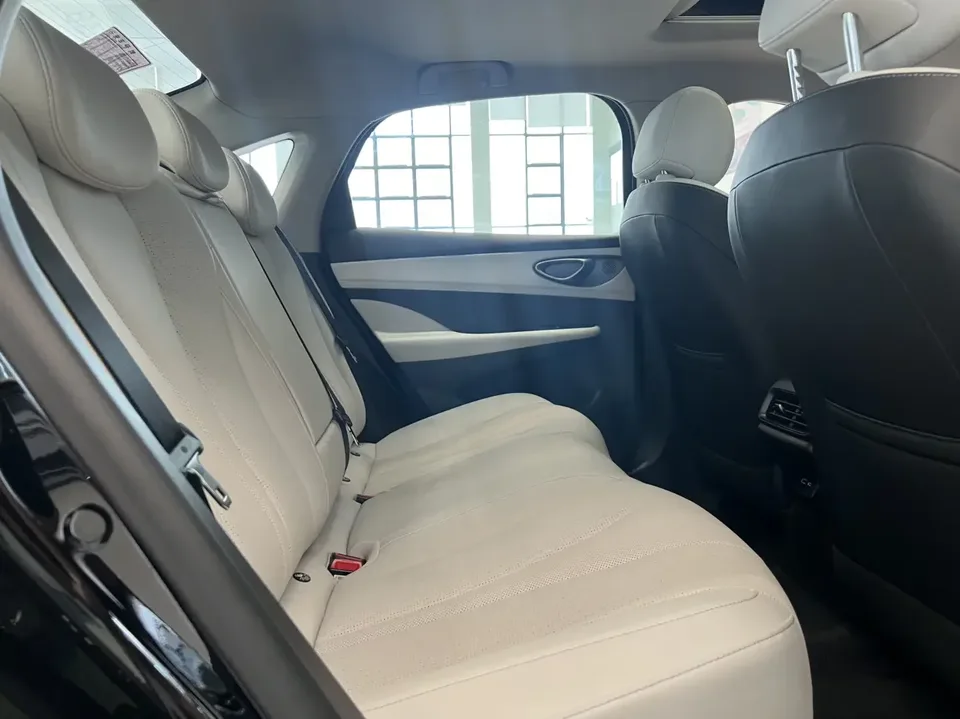 BYD Seal 05DM Seal 05DM 2025 DM-i 120KM flagship version 2025 — thumbnail 5
