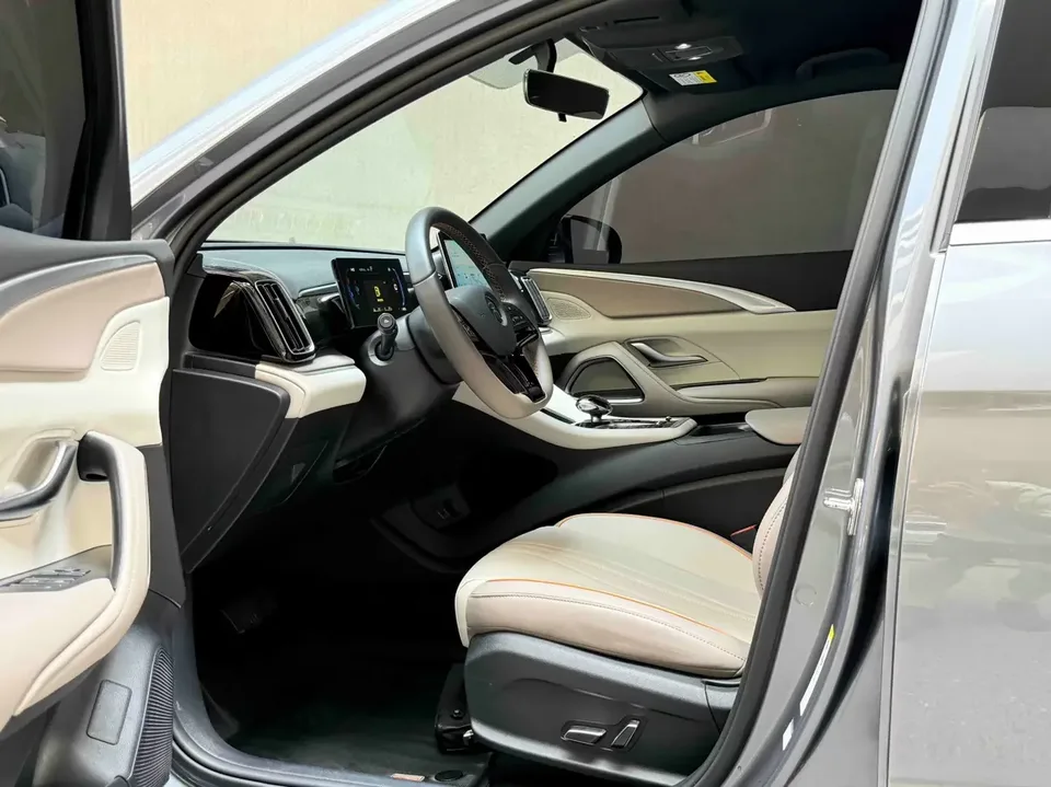 BYD Song Pro DM Song Pro DM 2024 DM-i Honor Edition 71km Pilot Edition 2025 — thumbnail 3