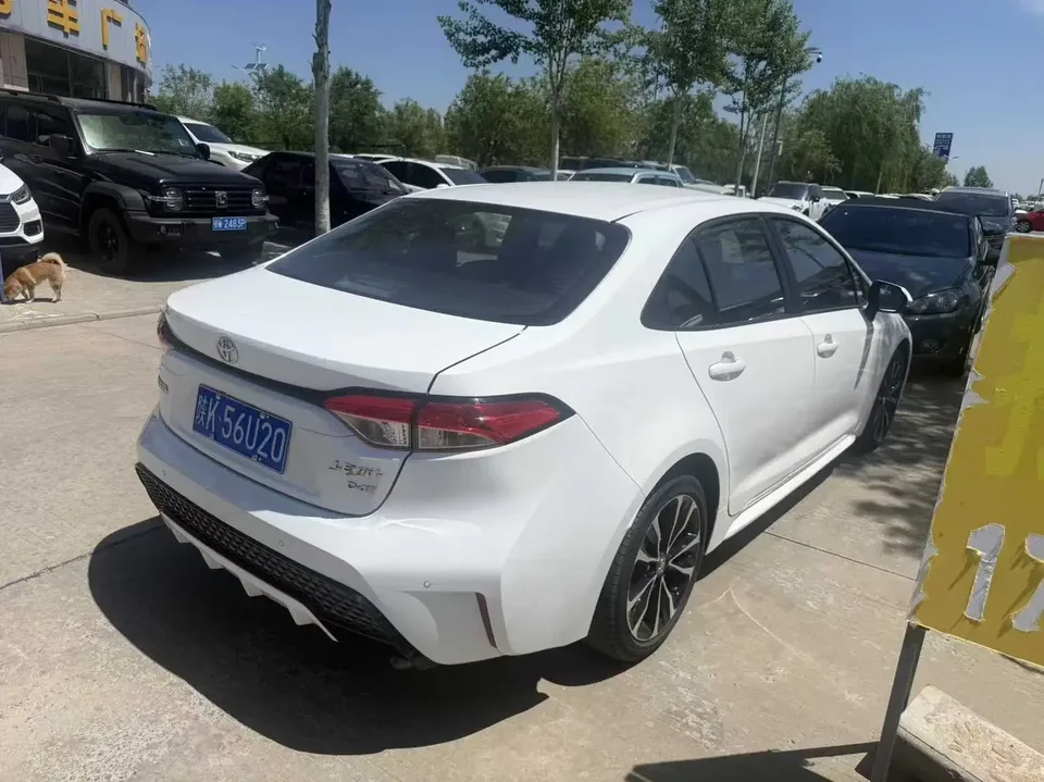 Toyota Levin Lei Ling 2021 185T CVT Sports Edition 2022 — thumbnail 2