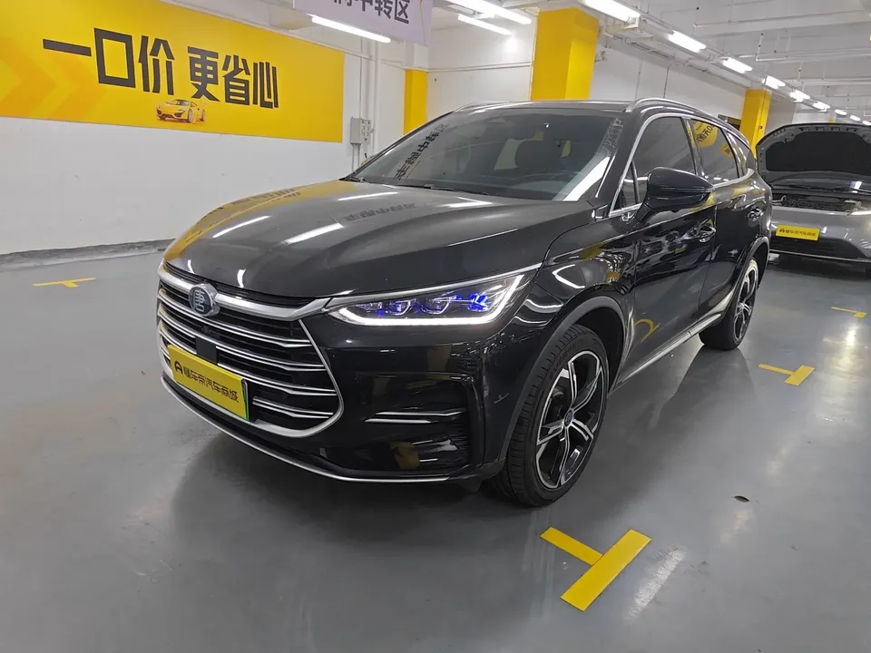 BYD Tang DM Tang DM 2021 DM-i 1.5T 112KM Premium 2022 — фото 1, купить с доставкой в Москву